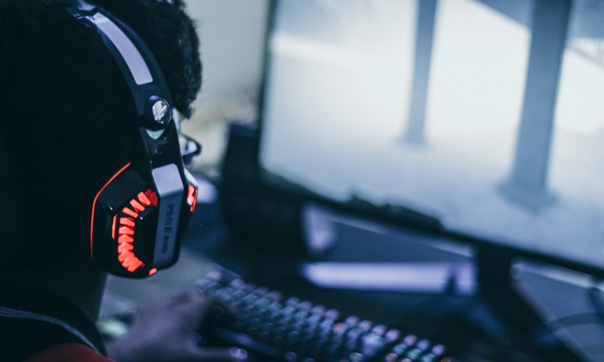 Headset និង Earbuds សម្រាប់ Gaming